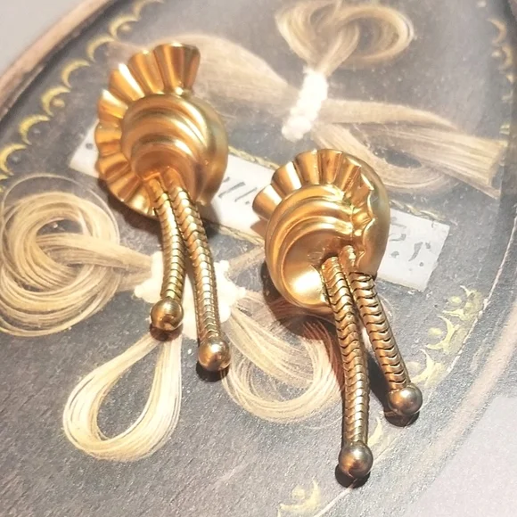 EARLY CORO Victorian Revival Dangling Earrings - Picture 1 of 5